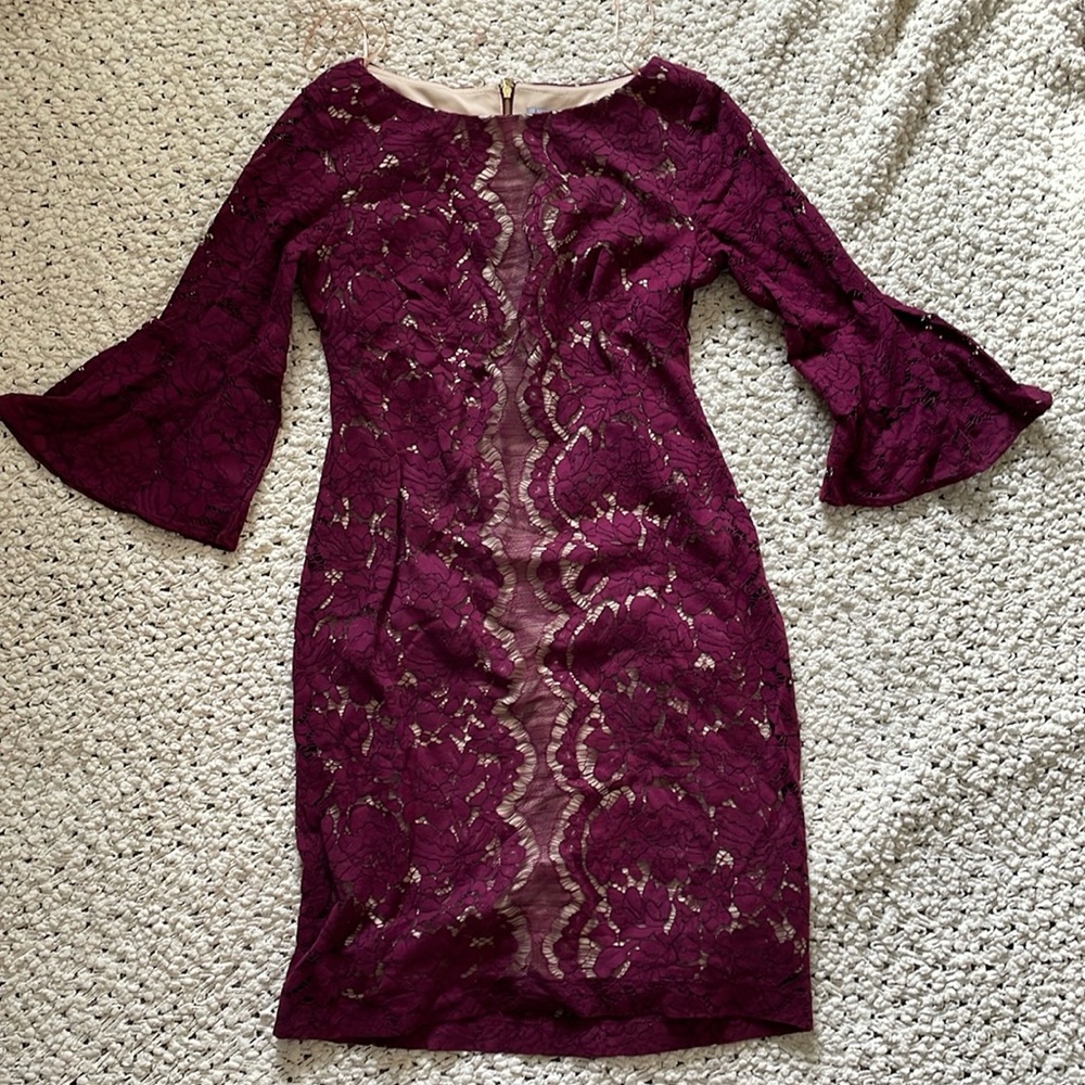 🍷 Danny & Nicole Floral Lace Bodycon Dress 🍷